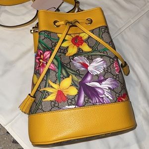 Gucci purse